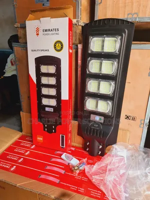 4eyes Divided 800watts Solar Streetlight