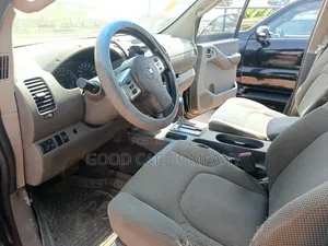 Nissan Frontier 2008 Black