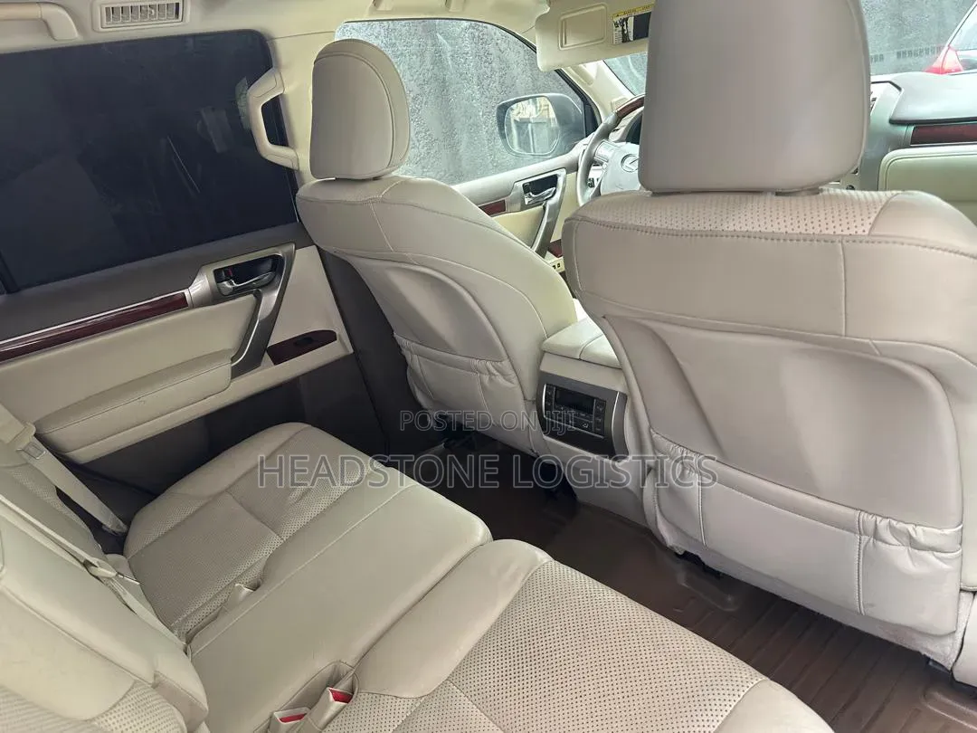 Lexus GX 460 2012 Silver