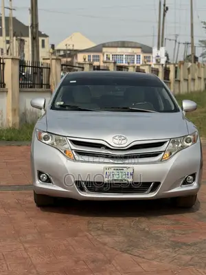 Toyota Venza V6 2011 Silver