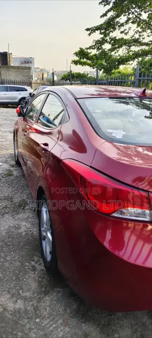 Hyundai Elantra GLS Automatic 2012 Red