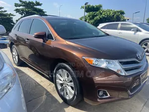 Toyota Venza XLE 4dr Wagon AWD (3.5L 6cyl 6A) 2014 Brown
