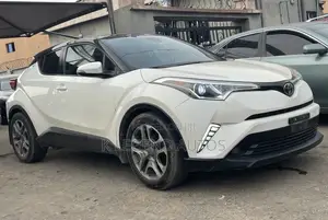 Toyota C-HR Limited FWD 2019 White
