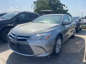 Toyota Camry LE 4dr Sedan (2.5L 4cyl 6A) 2016 Silver