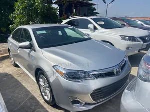 Toyota Avalon XLE 4dr Sedan (3.5L 6cyl 6A) 2015 Silver