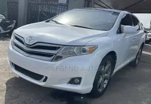 Toyota Venza V6 AWD 2012 White