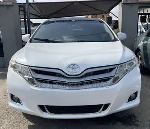 Toyota Venza V6 AWD 2012 White