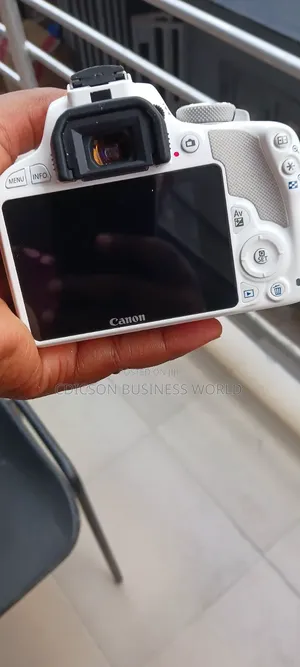 Canon Camera 100d