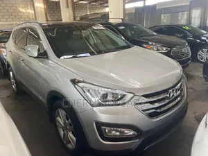 Hyundai Santa Fe Limited 4dr SUV AWD (3.3L 6cyl 6A) 2014 Silver
