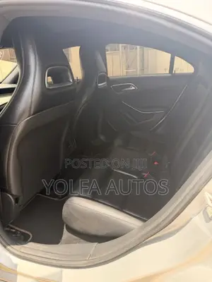 Mercedes-Benz CLA-Class CLA 250 Sedan 2014 Silver