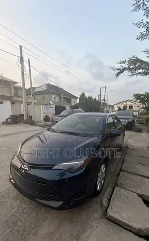 Toyota Corolla LE 4dr Sedan (1.8L 4cyl CVT) 2017 Blue