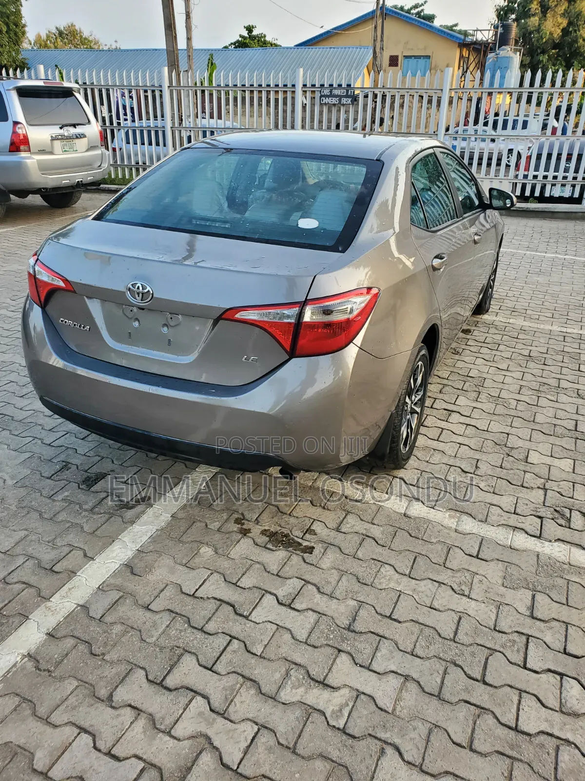 Toyota Corolla 2014 Gold