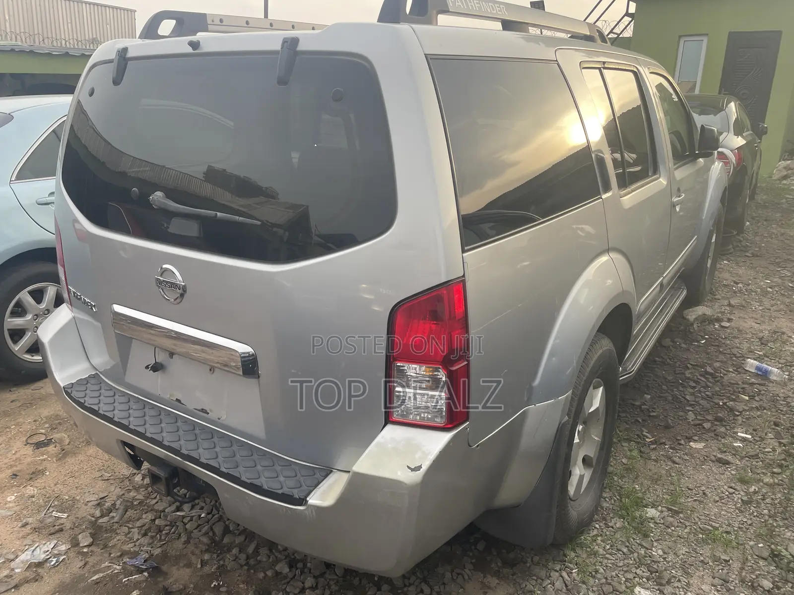Nissan Pathfinder 2006 Silver