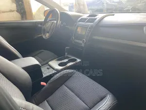 Toyota Camry SE 4dr Sedan (3.5L 6cyl 6A) 2014 Black
