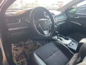 Toyota Camry SE 4dr Sedan (3.5L 6cyl 6A) 2014 Silver