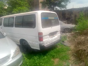 Toyota HiAce 1999 White