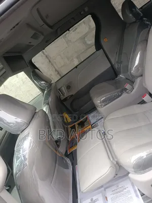 Toyota Sienna Limited 7 Passenger 2012 Gray