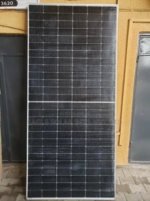 720watts Bificial Solar Panel. It Has 156cells With Very Fast Charging