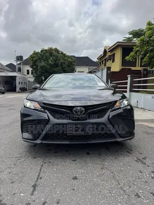 Toyota Camry SE (2.5L 4cyl 8A) 2019 Black