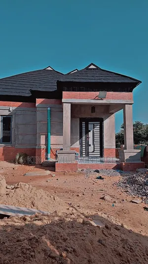 3bdrm Bungalow in Ikorodu for sale