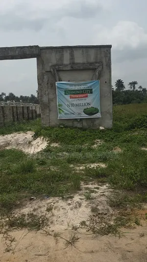 Diamond City Estate Land