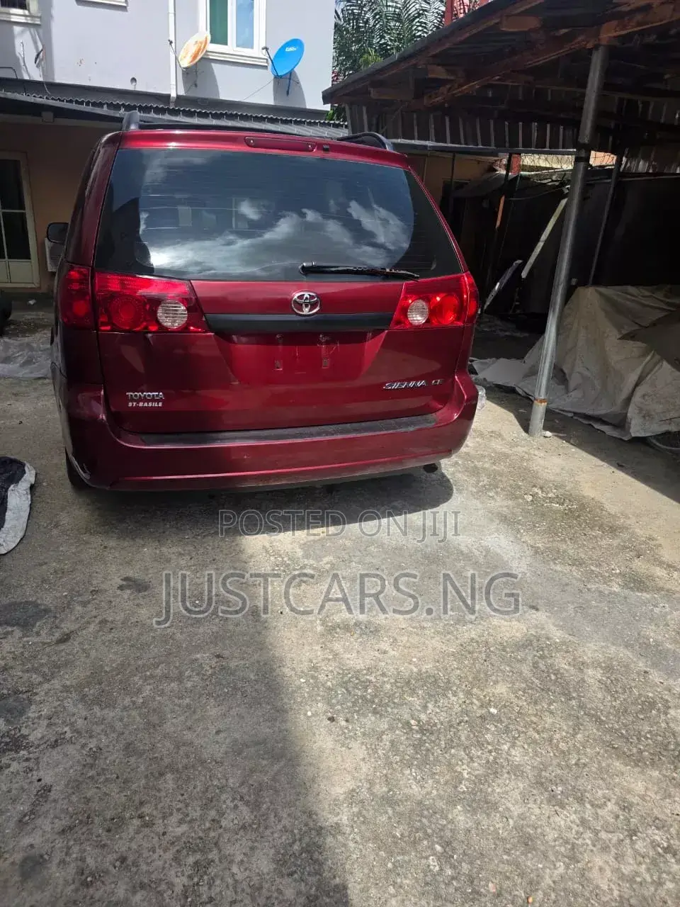 Toyota Sienna 2006 Red