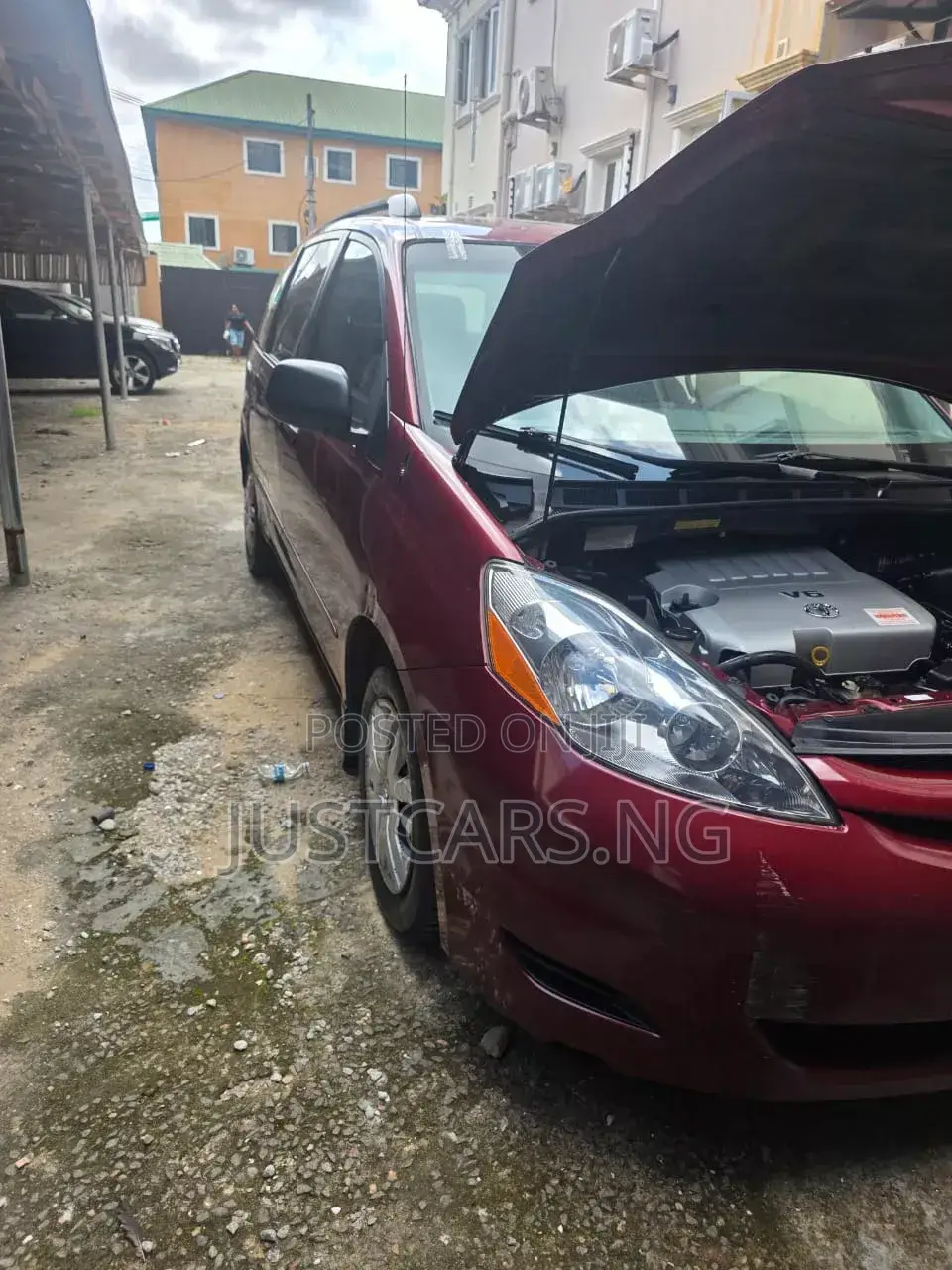 Toyota Sienna 2006 Red