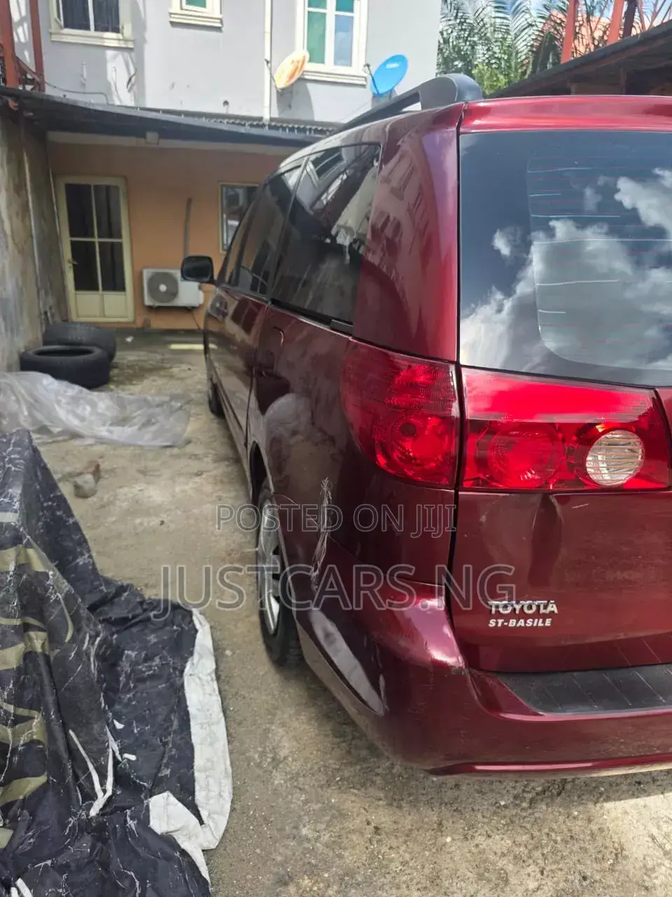 Toyota Sienna 2006 Red