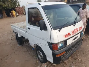 Hijet Daihatsu With Carburetor Engine, Working Perfectly With Sound En