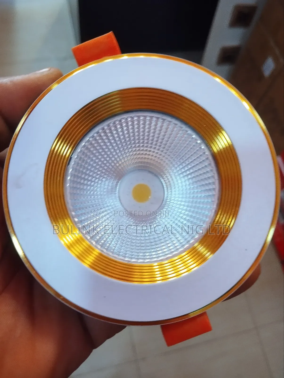 7 Watt Golden Ceiling Pop Light