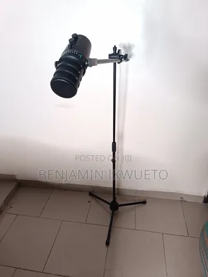 Microphone Stand/Tripod