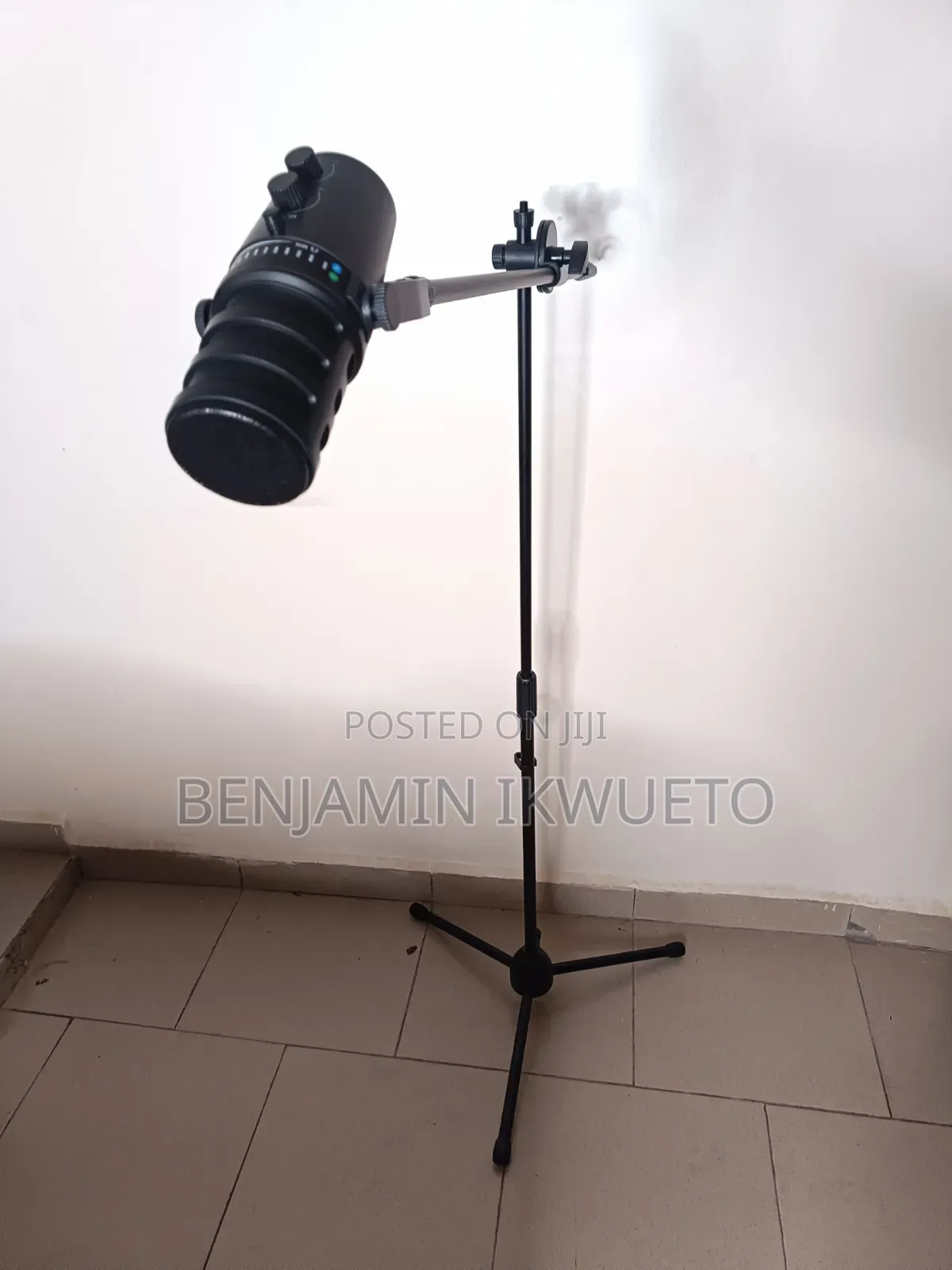 Microphone Stand/Tripod