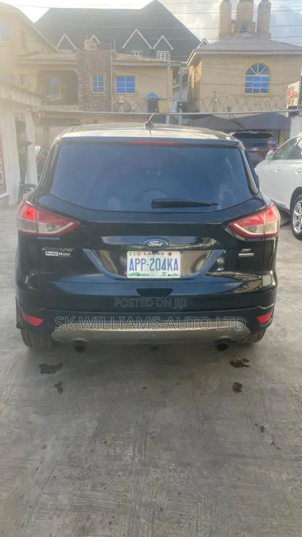 Ford Escape S 4dr SUV (2.5L 4cyl 6A) 2015 Black