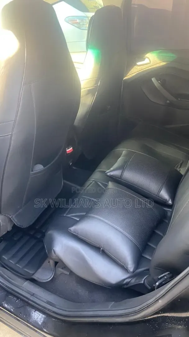 Ford Escape S 4dr SUV (2.5L 4cyl 6A) 2015 Black