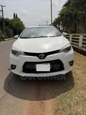 Toyota Corolla 2014 White