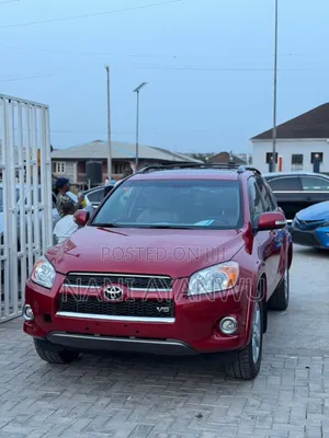 Toyota RAV4 2013 Red