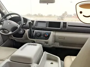 Toyota HiAce 2012 White
