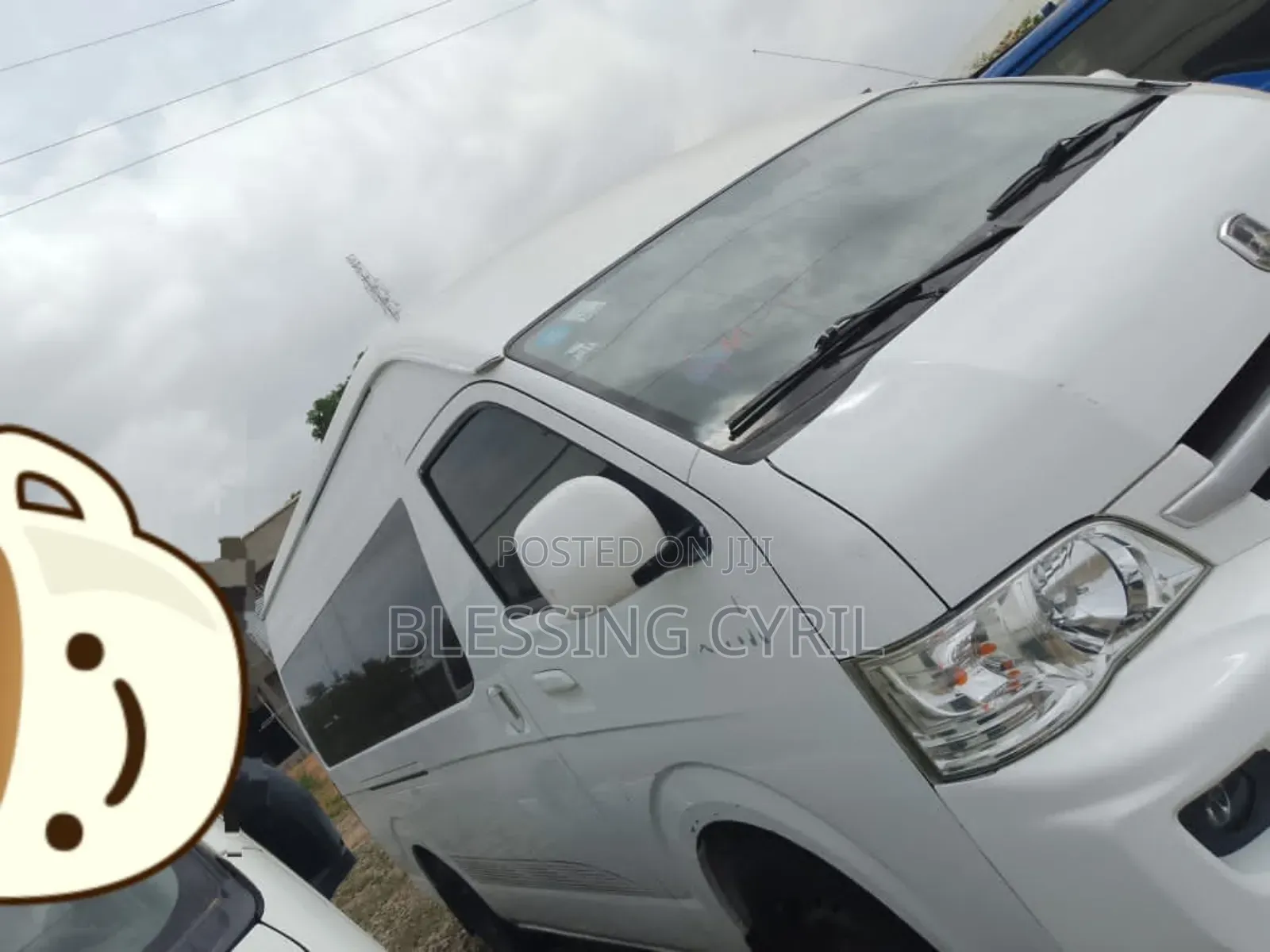 Toyota HiAce 2012 White