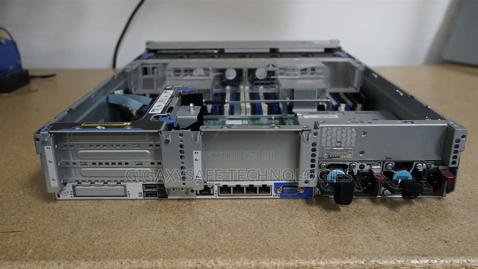 Server HP ProLiant DL 32GB Intel Xeon HDD+SSD 32GB