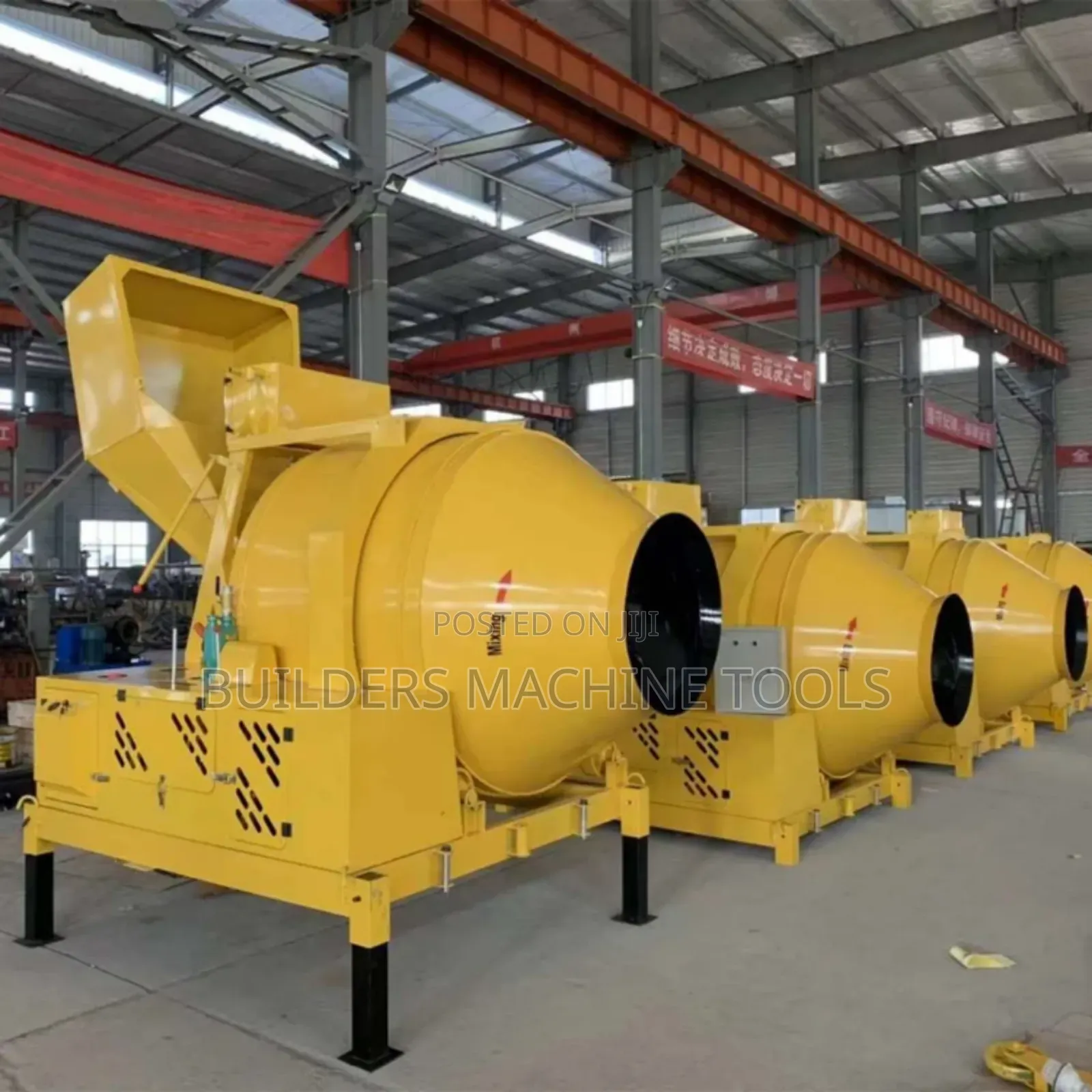 Self Loading Concrete Mixer