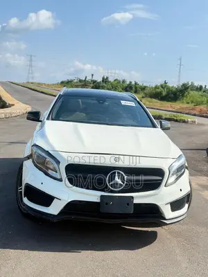 Mercedes-Benz GLA 250 2017 White