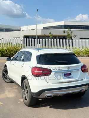 Mercedes-Benz GLA 250 2017 White