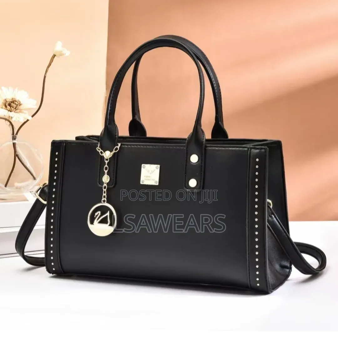 Elegant Handbag Black Colour