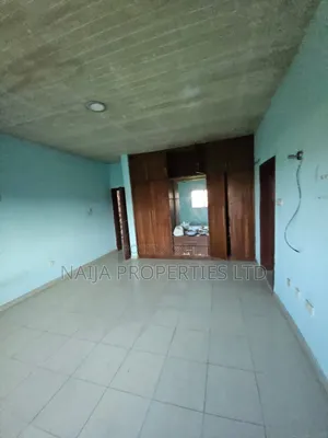 5bdrm Duplex in Magodo Phase 1 for rent