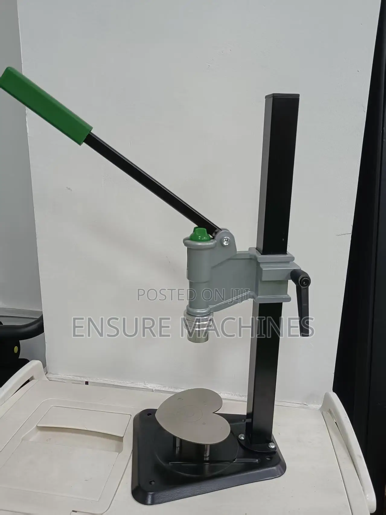 Capping Machine - Perfume Capping Machine