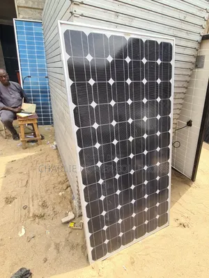 300watts Canadian Solar Panel