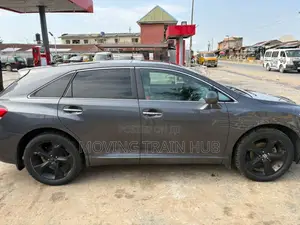 Toyota Venza AWD 2012 Gray