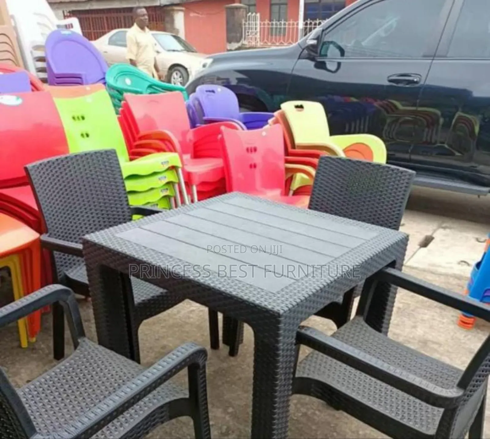 4-Seater Mini Dining Chairs and Table