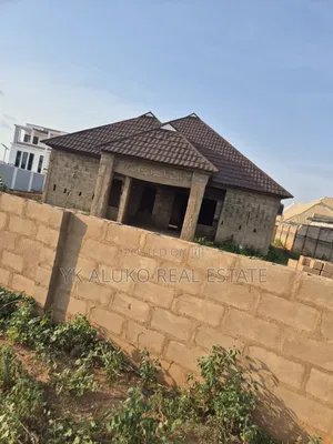 4bdrm Bungalow in Fedral Government for sale