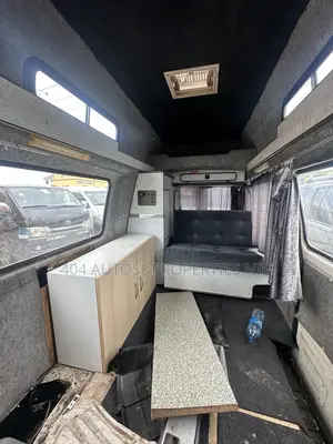 Nissan Caravan (Urvan) 2004 White